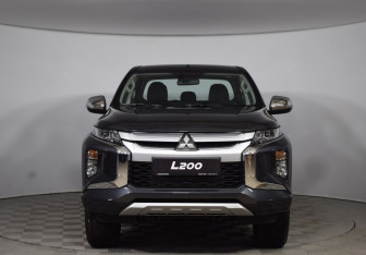 Новый Mitsubishi L200 2024 (2 фото)