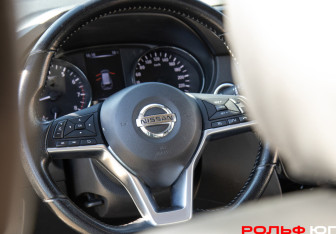 Подержанный автомобиль Nissan X-Trail 2020 года (11 фото)