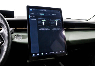 Подержанный автомобиль Changan Lamore 2024 года (24 фото)