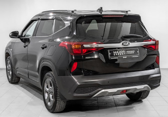 Подержанный автомобиль Kia Seltos 2021 года (7 фото)