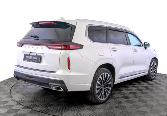 Подержанный автомобиль Exeed VX 2022 года (5 фото)