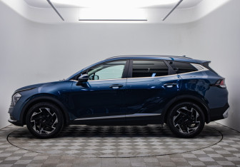 Подержанный автомобиль Kia Sportage 2023 года (2 фото)