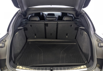 Подержанный автомобиль BMW X4 2020 года (10 фото)