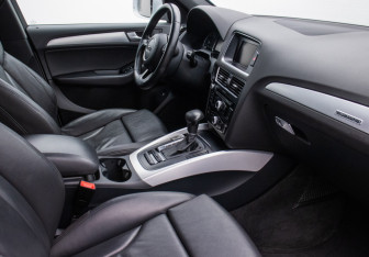 Подержанный автомобиль Audi Q5 2013 года (9 фото)
