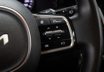 Подержанный автомобиль Kia Sorento 2022 года (18 фото)