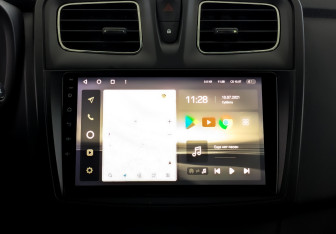 Подержанный автомобиль Renault Sandero 2018 года (15 фото)