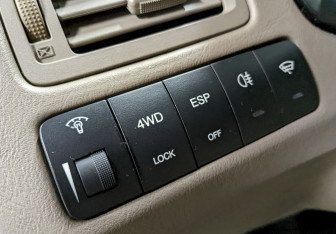 Подержанный автомобиль Hyundai Tucson 2008 года (14 фото)