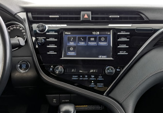 Подержанный автомобиль Toyota Camry Sedan 2021 года (17 фото)