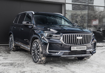 Подержанный автомобиль Geely Monjaro 2025 года (3 фото)