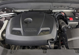 Подержанный автомобиль Volvo XC60 2020 года (9 фото)