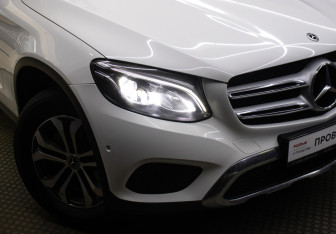 Подержанный автомобиль Mercedes-Benz GLC Coupe 2017 года (23 фото)