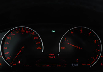 Подержанный автомобиль BMW X3 2018 года (13 фото)