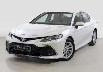 Подержанный автомобиль Toyota Camry Sedan 2021 года (1 фото)