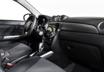 Подержанный автомобиль Suzuki Vitara 2020 года (8 фото)
