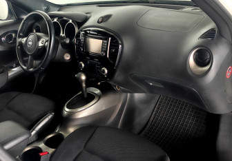 Подержанный автомобиль Nissan Juke 2014 года (9 фото)