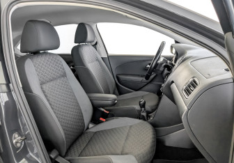 Подержанный автомобиль Volkswagen Polo Sedan 2018 года (23 фото)