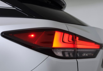 Подержанный автомобиль Lexus RX 2020 года (23 фото)