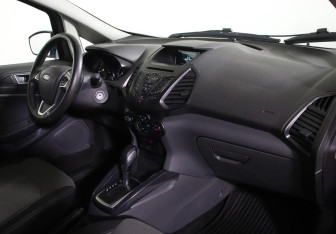 Подержанный автомобиль Ford EcoSport 2017 года (5 фото)