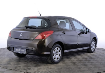 Подержанный автомобиль Peugeot 308 Hatchback 2012 года (5 фото)