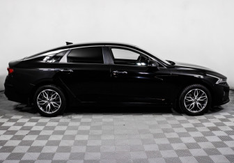 Подержанный автомобиль Kia K5 2020 года (4 фото)