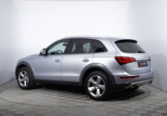 Подержанный автомобиль Audi Q5 2015 года (7 фото)