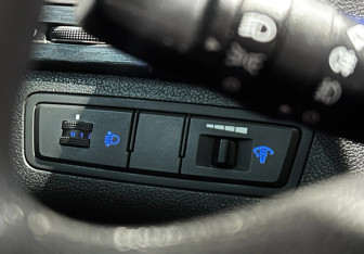 Подержанный автомобиль Hyundai Sonata 2012 года (11 фото)