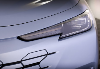 Подержанный автомобиль Changan UNI-K 2024 года (17 фото)