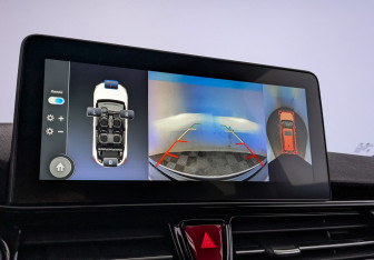 Подержанный автомобиль Москвич 3е 2023 года (26 фото)