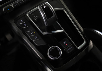 Подержанный автомобиль Geely Atlas Pro 2023 года (19 фото)