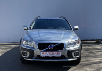 Подержанный автомобиль Volvo XC70 2012 года (2 фото)