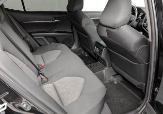 Подержанный автомобиль Toyota Camry Sedan 2020 года (18 фото)