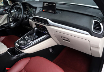 Подержанный автомобиль Mazda CX-9 2021 года (8 фото)