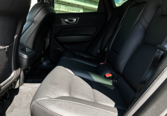 Подержанный автомобиль Volvo XC60 2021 года (10 фото)