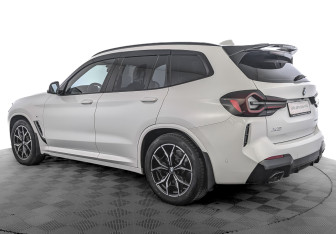 Подержанный автомобиль BMW X3 2021 года (7 фото)