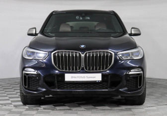 Подержанный автомобиль BMW X5 2019 года (3 фото)