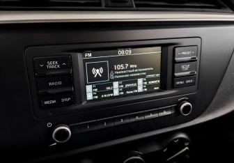 Подержанный автомобиль Kia Rio Hatchback 2021 года (25 фото)