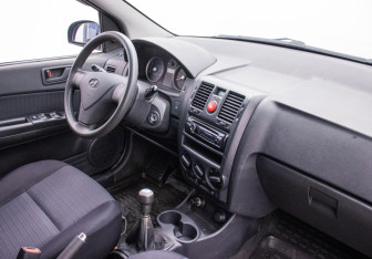 Подержанный автомобиль Hyundai Getz 2006 года (10 фото)