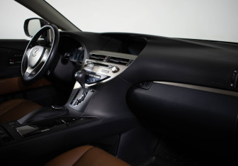 Подержанный автомобиль Lexus RX 2013 года (10 фото)