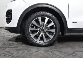 Подержанный автомобиль Kia Sportage 2016 года (7 фото)