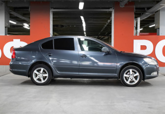 Подержанный автомобиль Skoda Octavia Liftback 2010 года (4 фото)