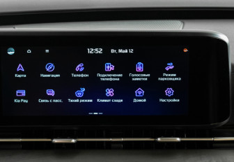 Подержанный автомобиль Kia Carnival 2020 года (16 фото)