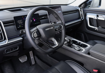 Подержанный автомобиль Jaecoo J7 2023 года (16 фото)