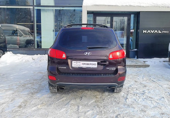 Подержанный автомобиль Hyundai Santa Fe 2008 года (6 фото)