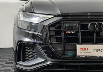 Подержанный автомобиль Audi SQ8 2019 года (31 фото)