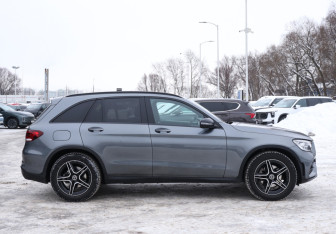 Подержанный автомобиль Mercedes-Benz GLC Coupe 2021 года (4 фото)
