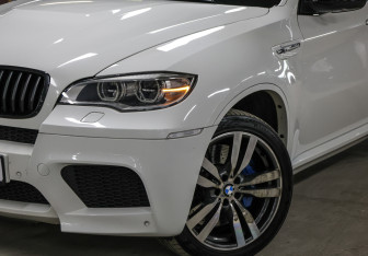 Подержанный автомобиль BMW X6 M 2012 года (33 фото)