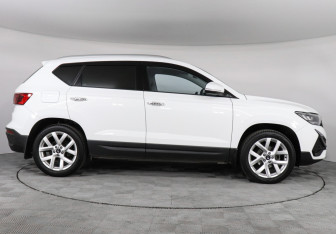 Подержанный автомобиль Jetta VS5 2022 года (4 фото)