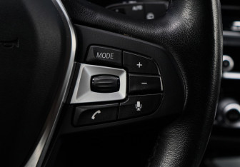 Подержанный автомобиль BMW X3 2019 года (22 фото)