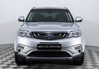 Подержанный автомобиль Geely Atlas 2021 года (2 фото)