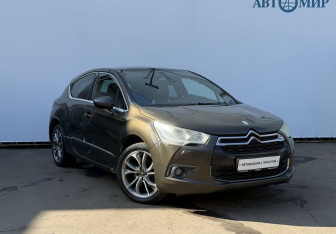 Подержанный автомобиль Citroen DS4 2012 года (3 фото)